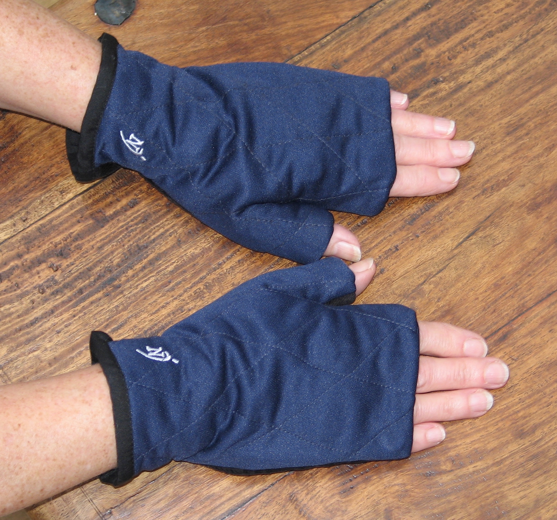 Comfort Gloves – Large - Norstar BioMagnetics