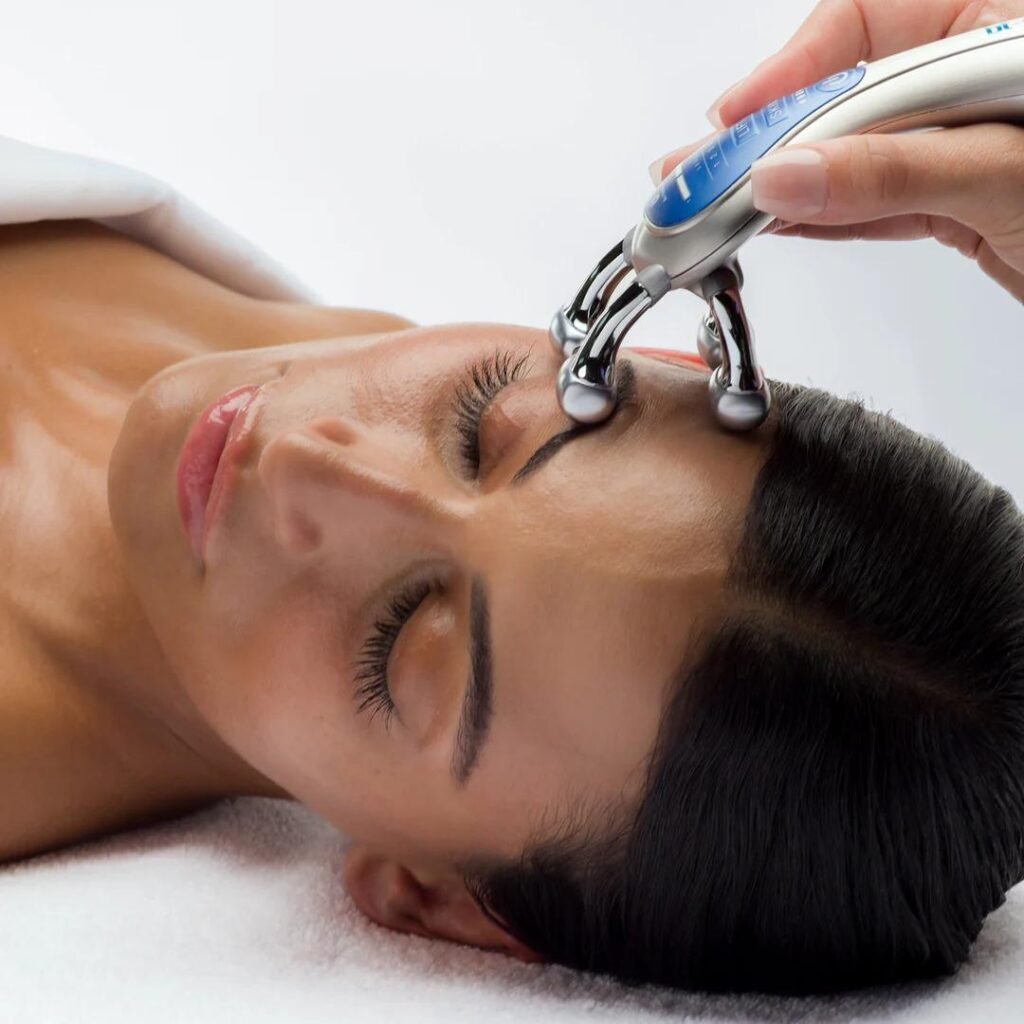 imgi_5_P3B-0092025-BTSCULPTGEN2-PDP bt-sculpt GEN2 | Microcurrent Facial Sculpting System | Bio-Therapeutic